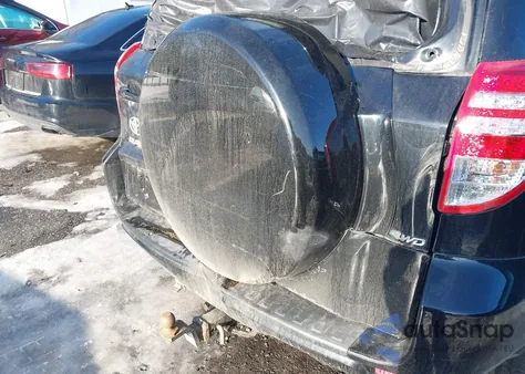 2011 Toyota Rav4 Limited z USA, uszkodzony, nr VIN 2T3DF4DV4BW112733